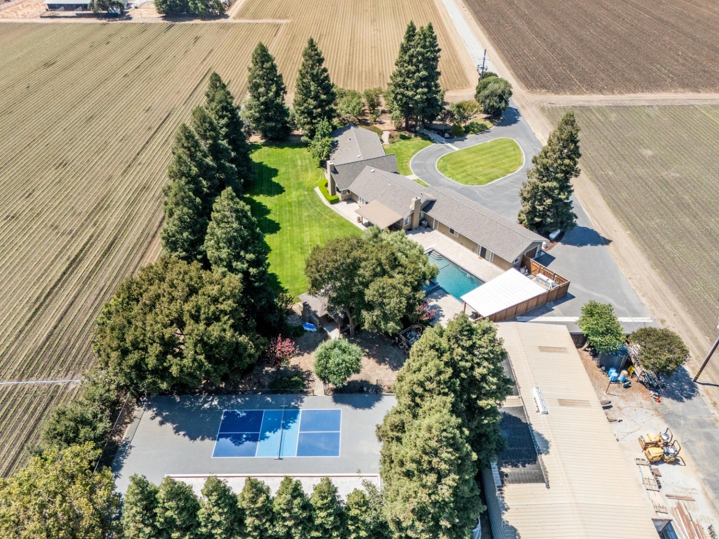 7096 Holsclaw Road
