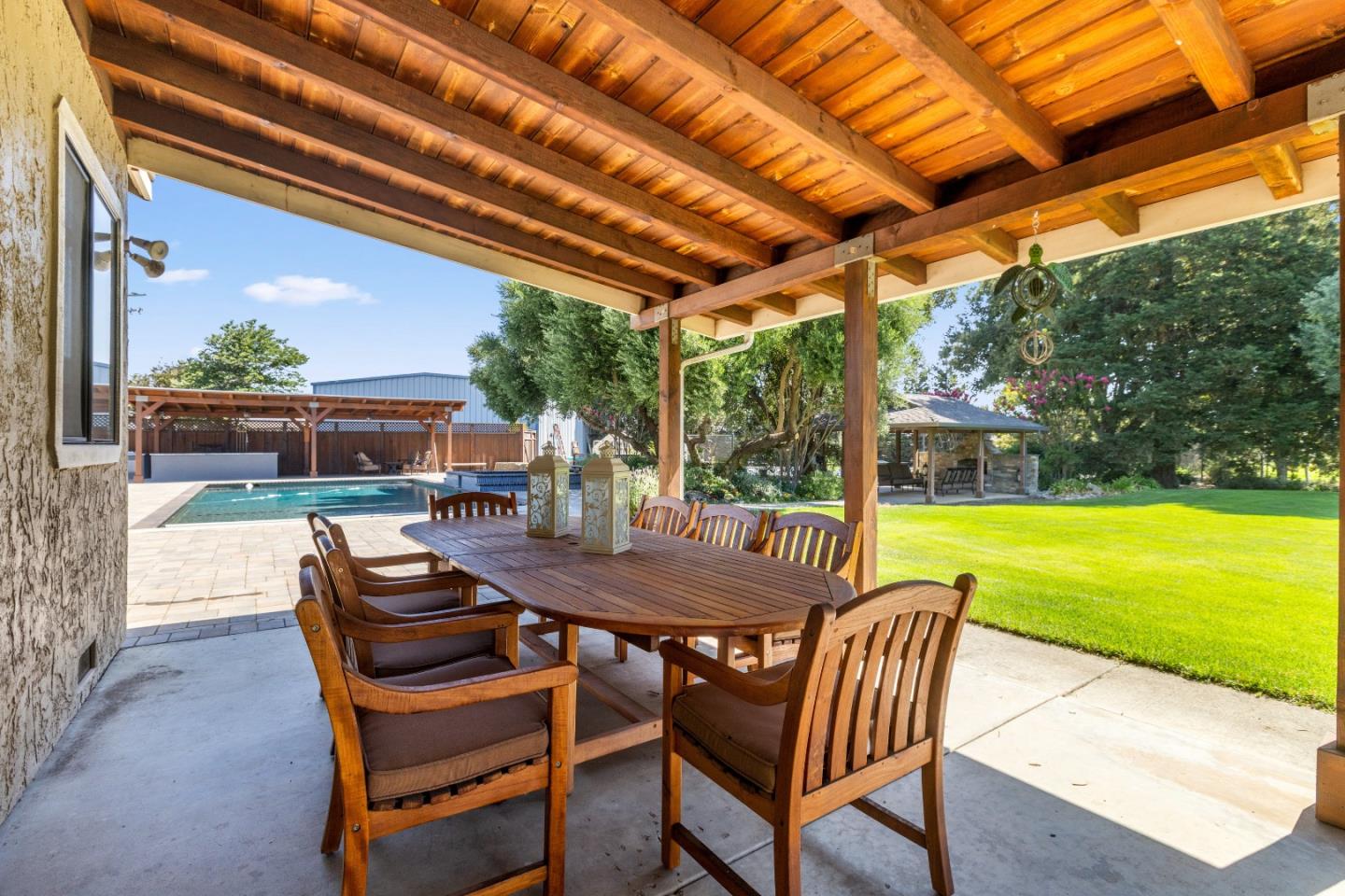 7096 Holsclaw Road