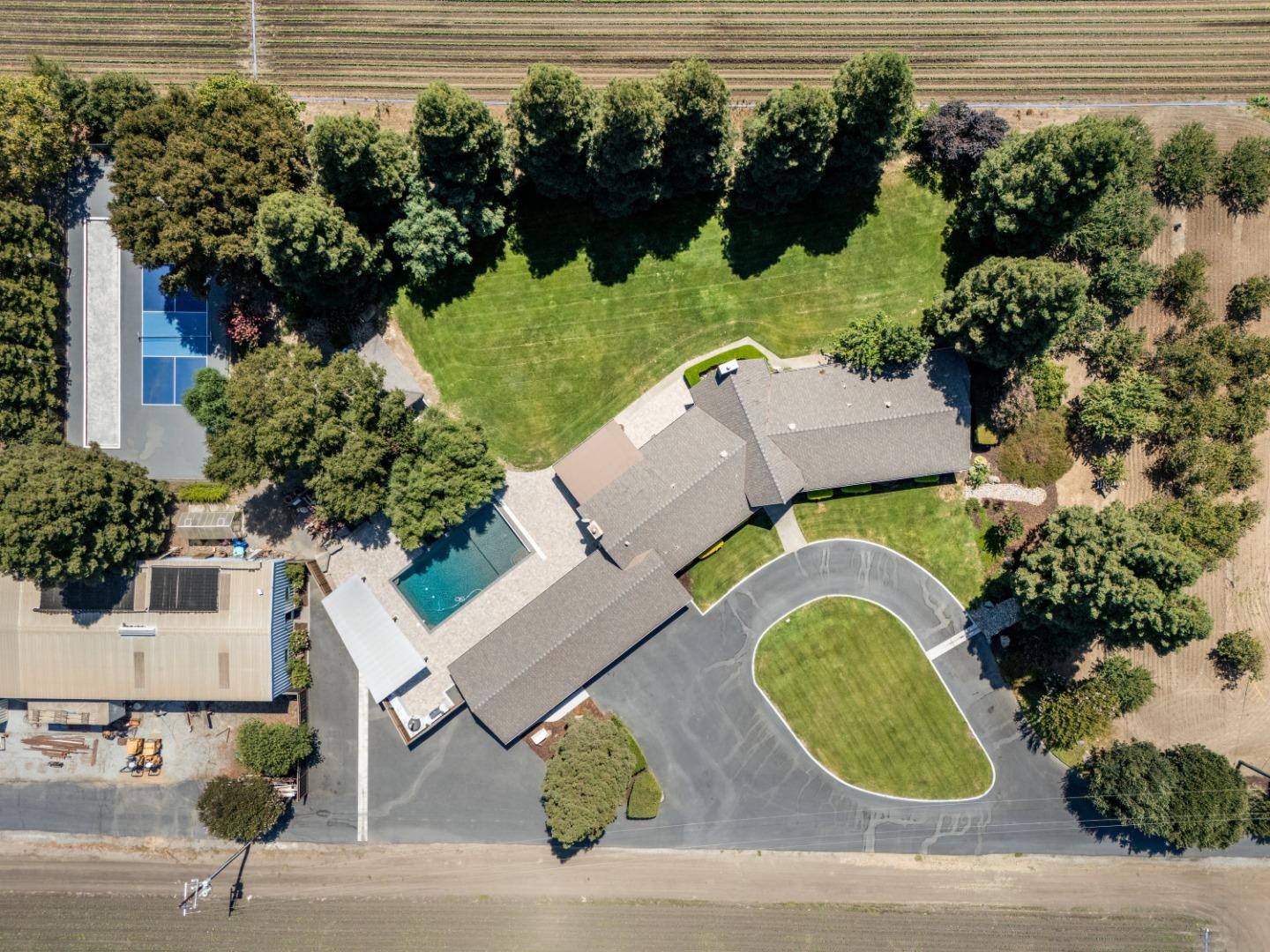 7096 Holsclaw Road