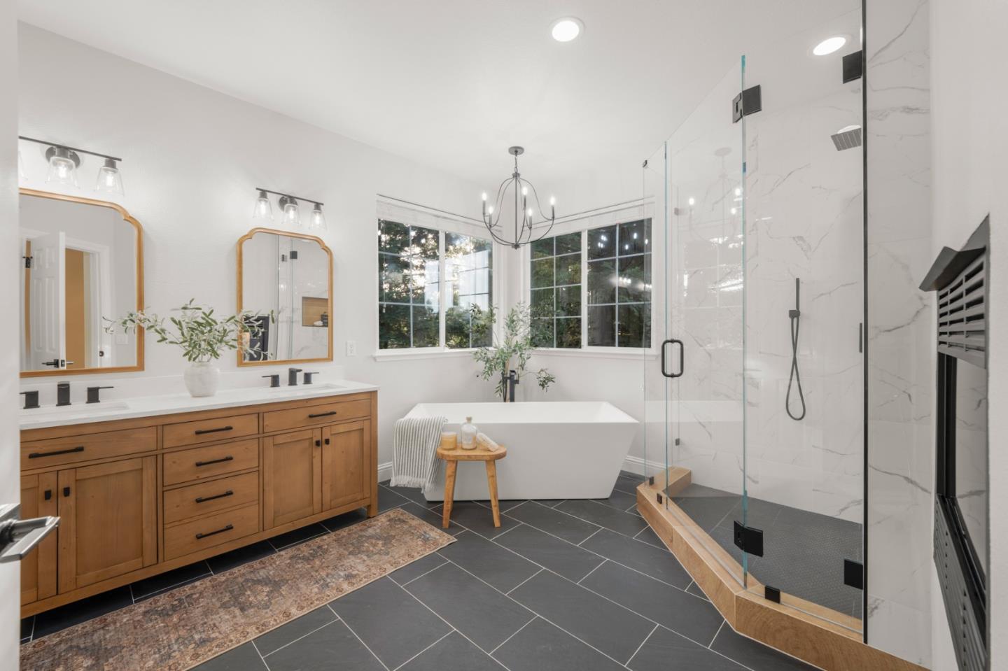 2360 Sunflower Circle