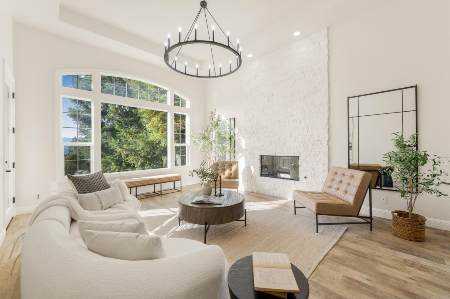 2360 Sunflower Circle