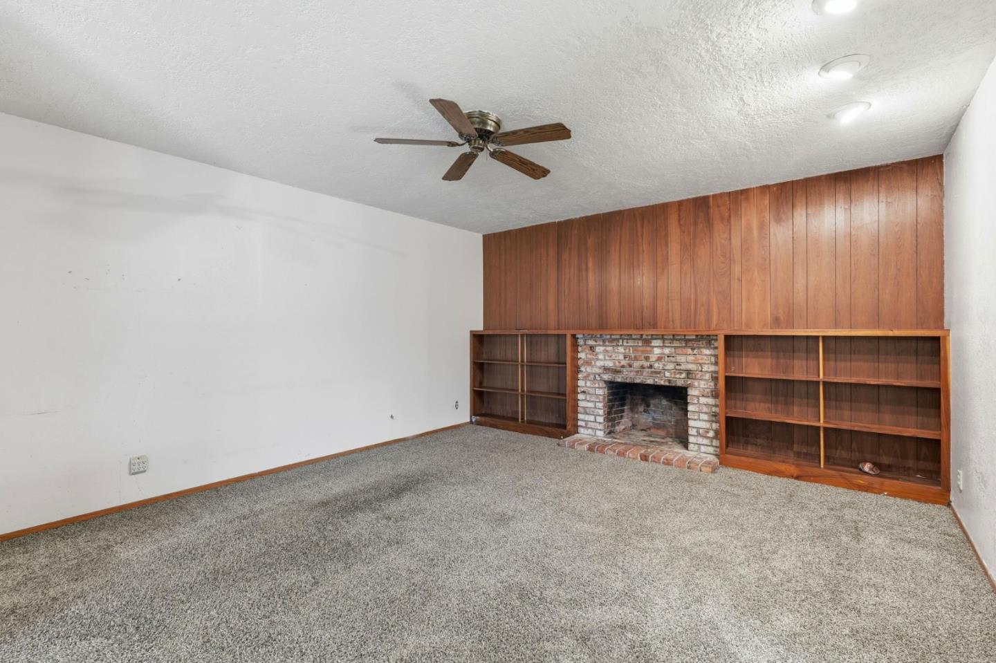 2298 Sunrise Drive