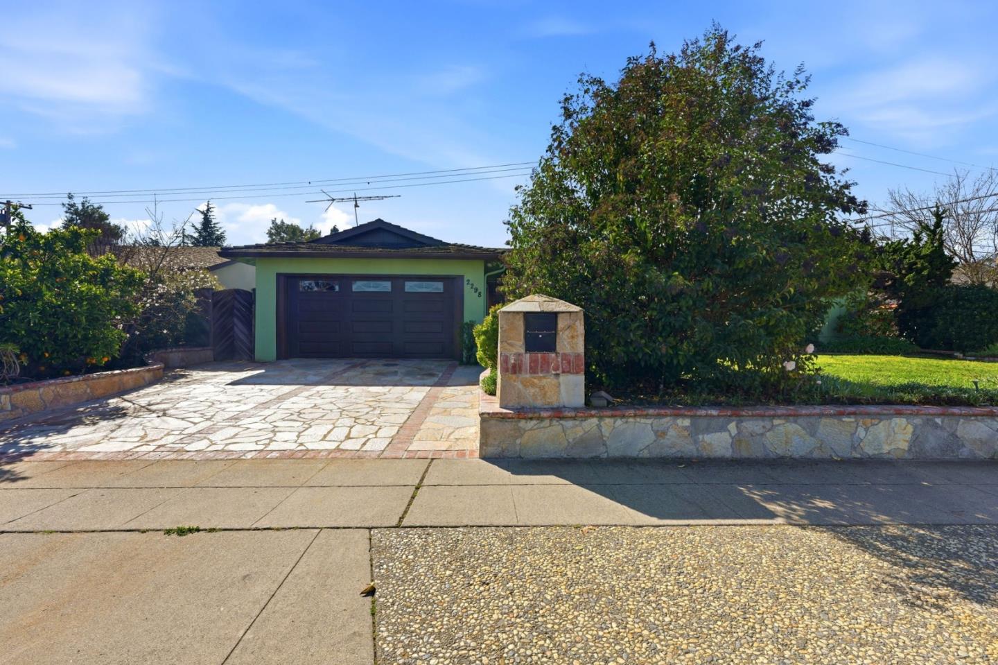 2298 Sunrise Drive