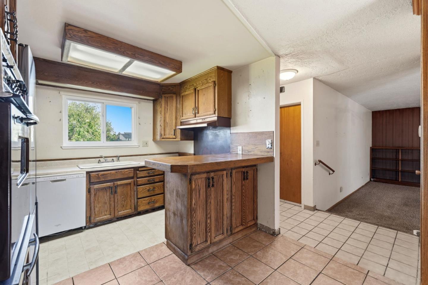 2298 Sunrise Drive