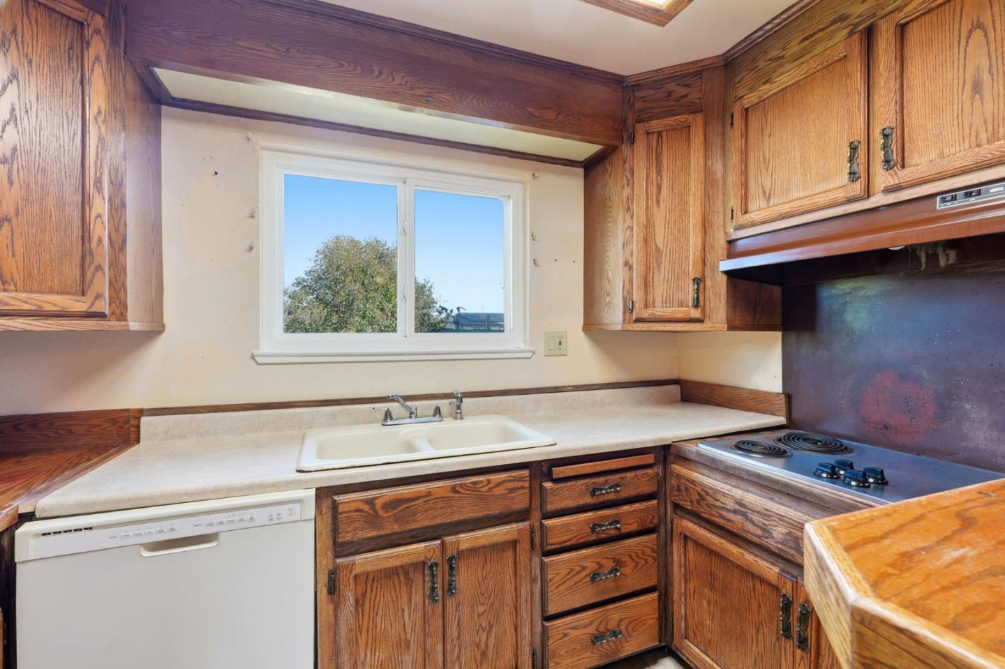 2298 Sunrise Drive