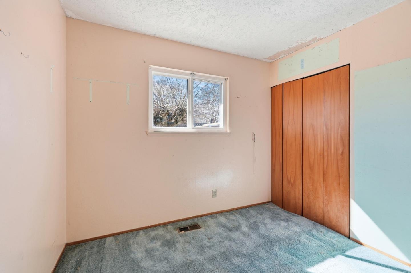 2298 Sunrise Drive