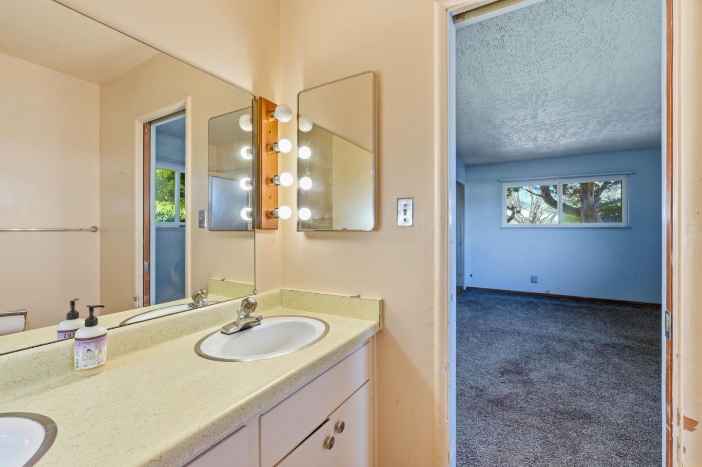 2298 Sunrise Drive