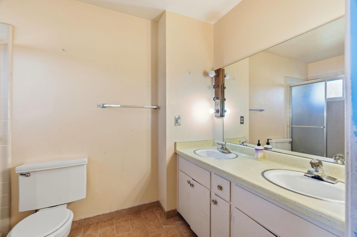 2298 Sunrise Drive
