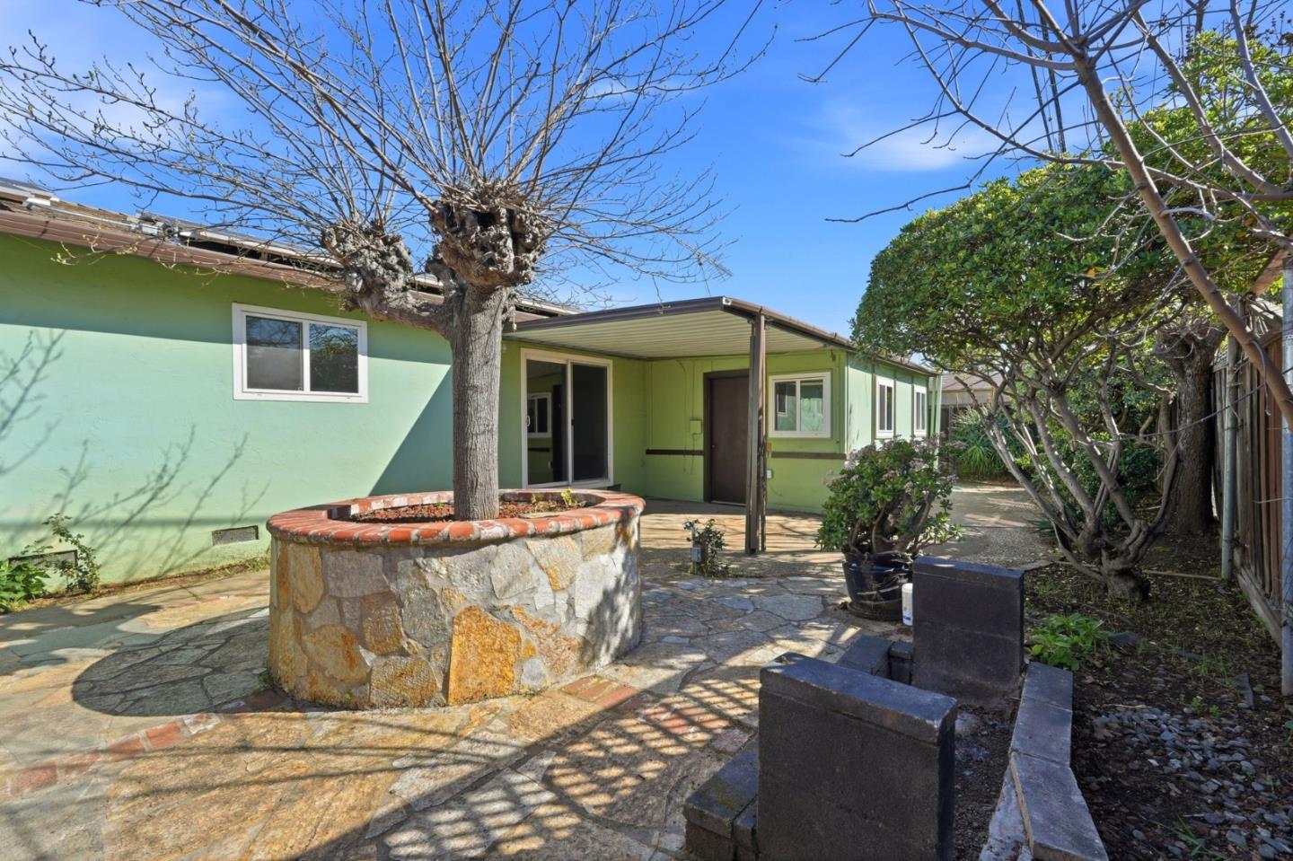 2298 Sunrise Drive
