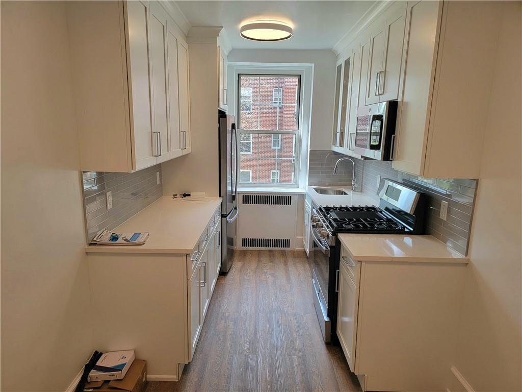 253 Garth Road Unit: 2C