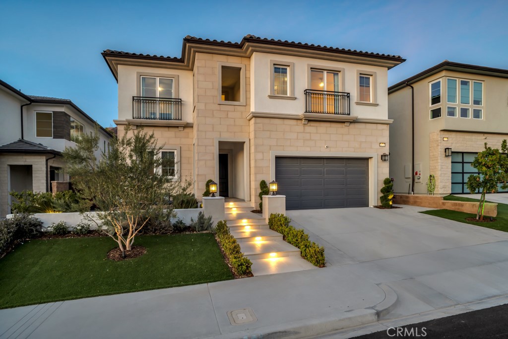 20725 W Bluebird Court