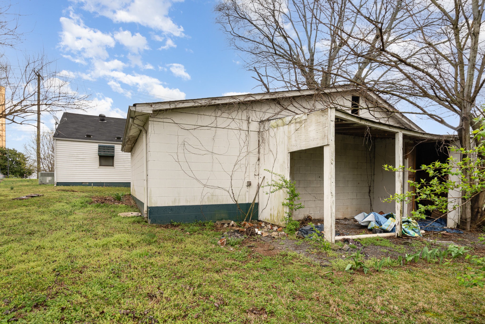 1021 Briley Pkwy