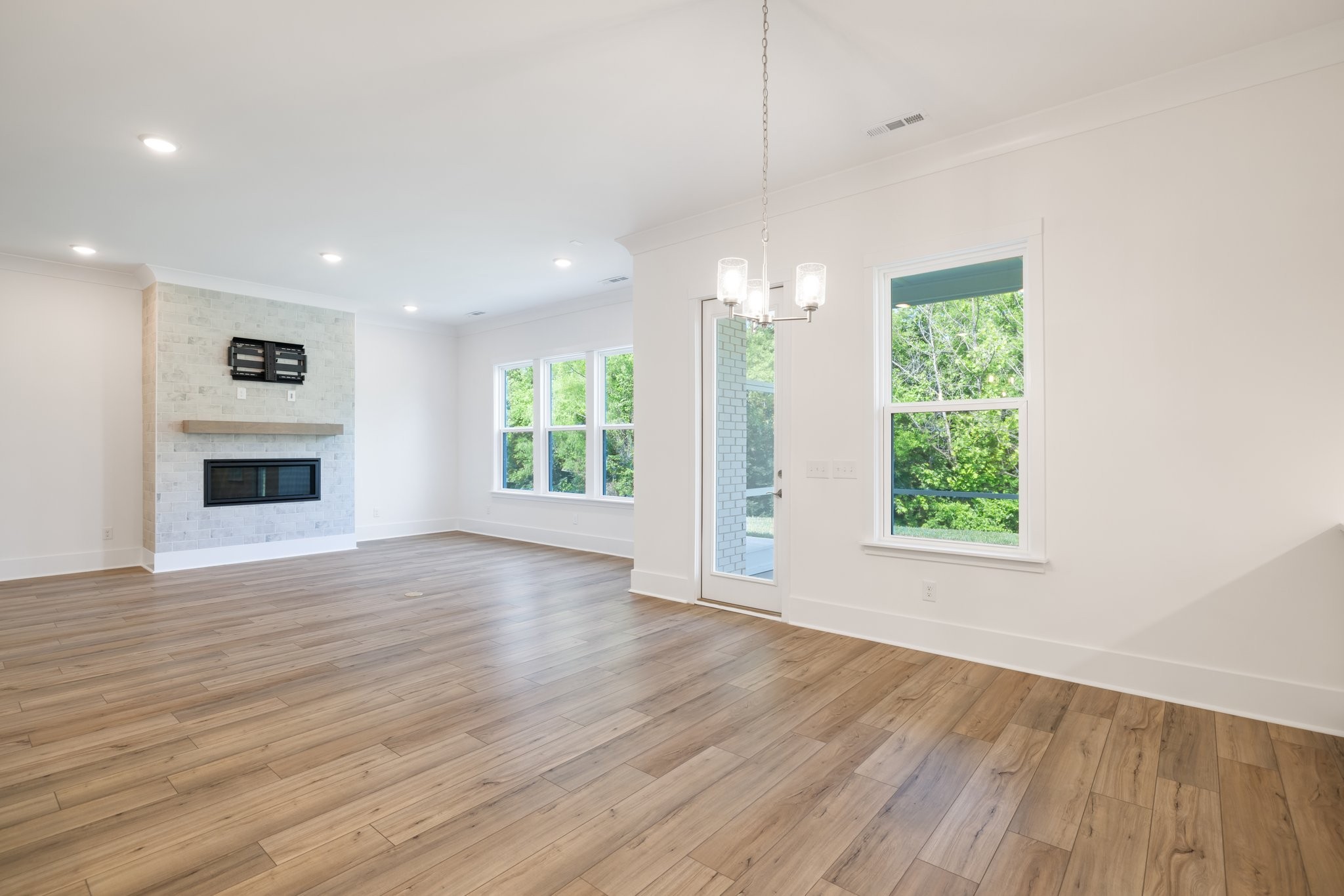 7250 Fiddlers Glen Dr