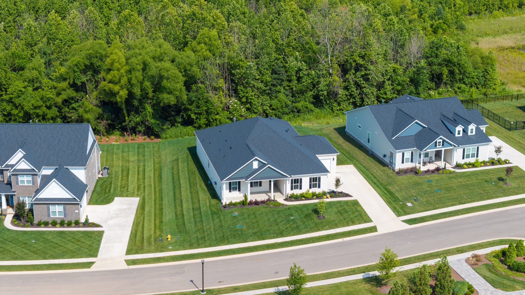 7250 Fiddlers Glen Dr