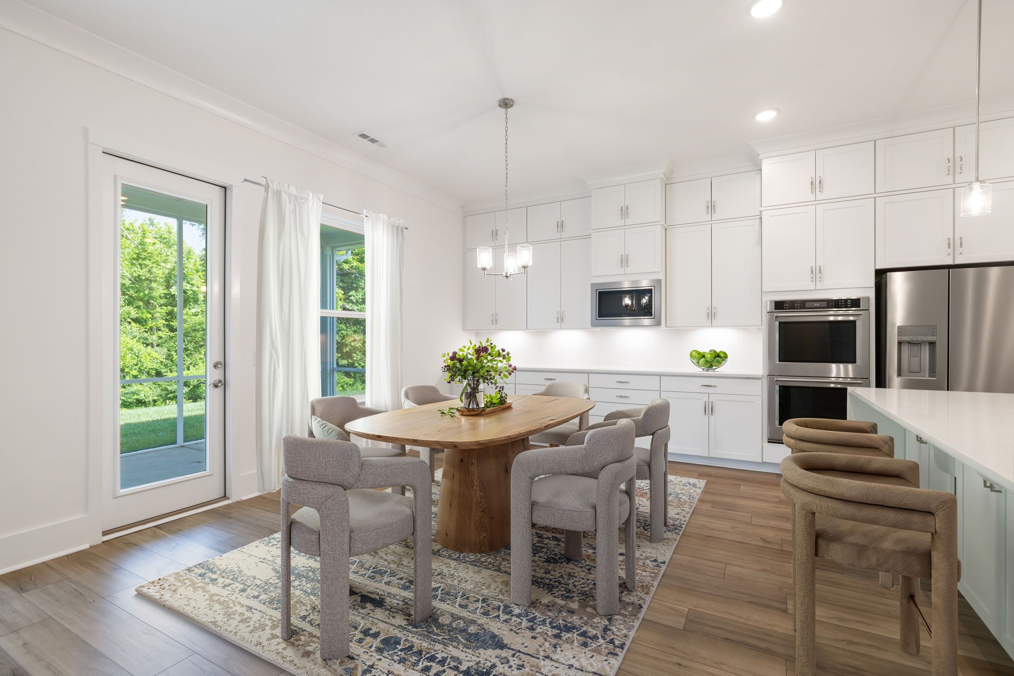 7250 Fiddlers Glen Dr