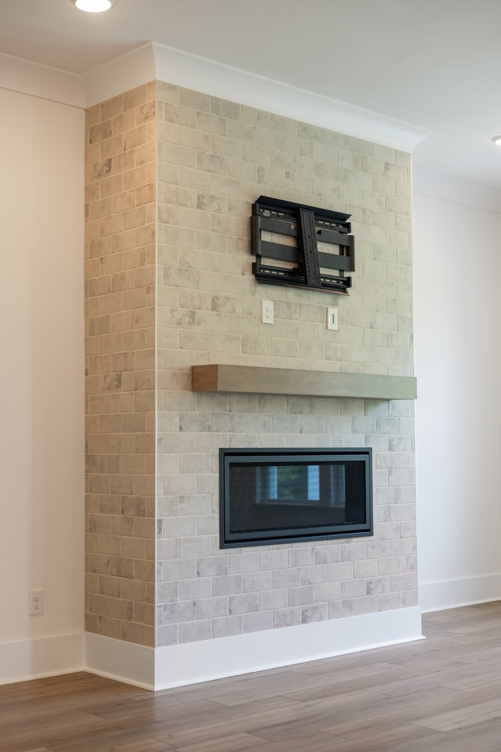 7250 Fiddlers Glen Dr