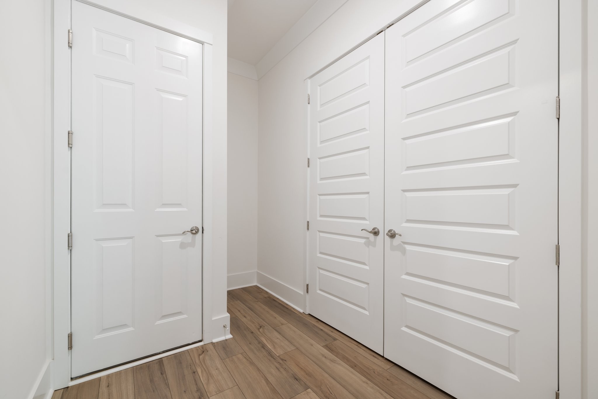 7250 Fiddlers Glen Dr