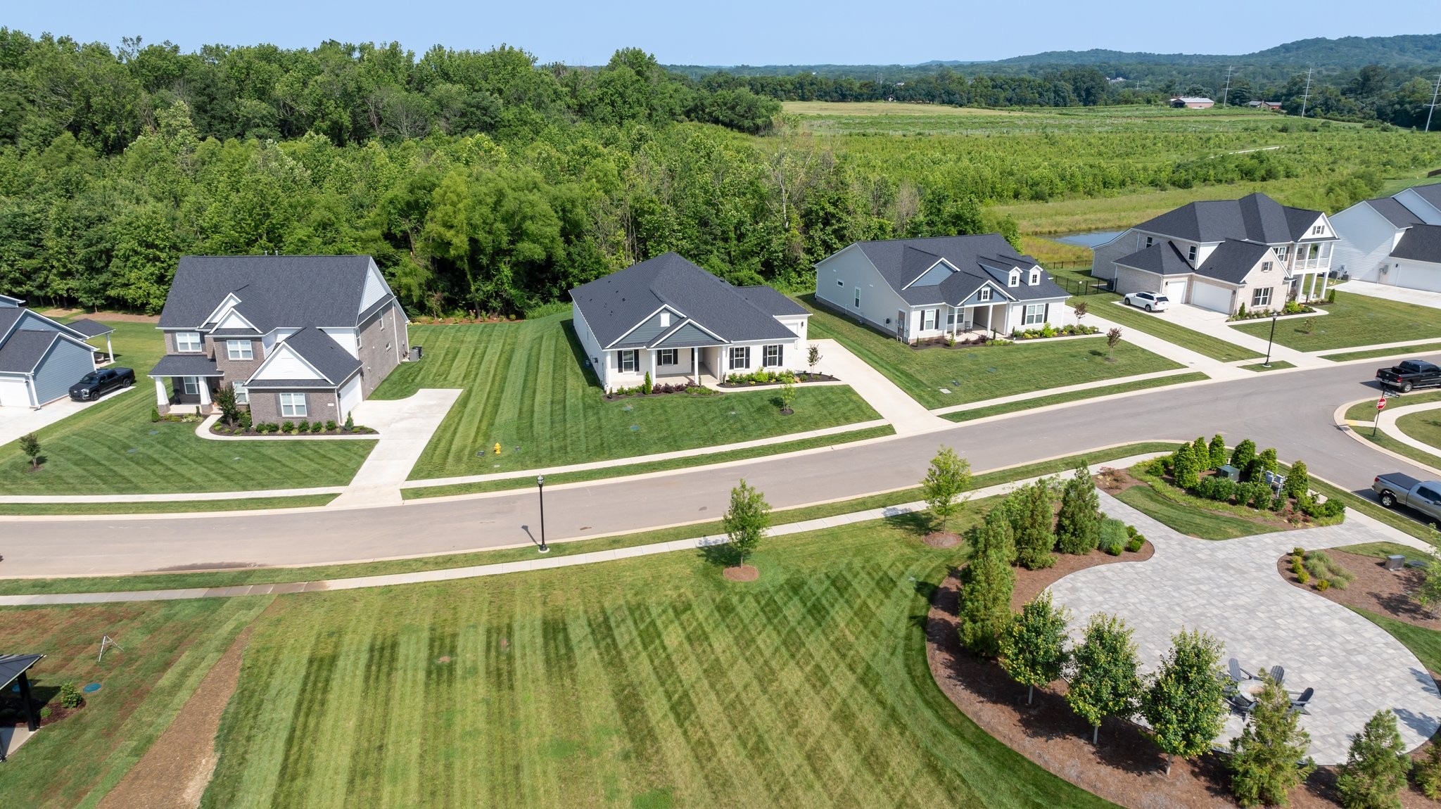 7250 Fiddlers Glen Dr