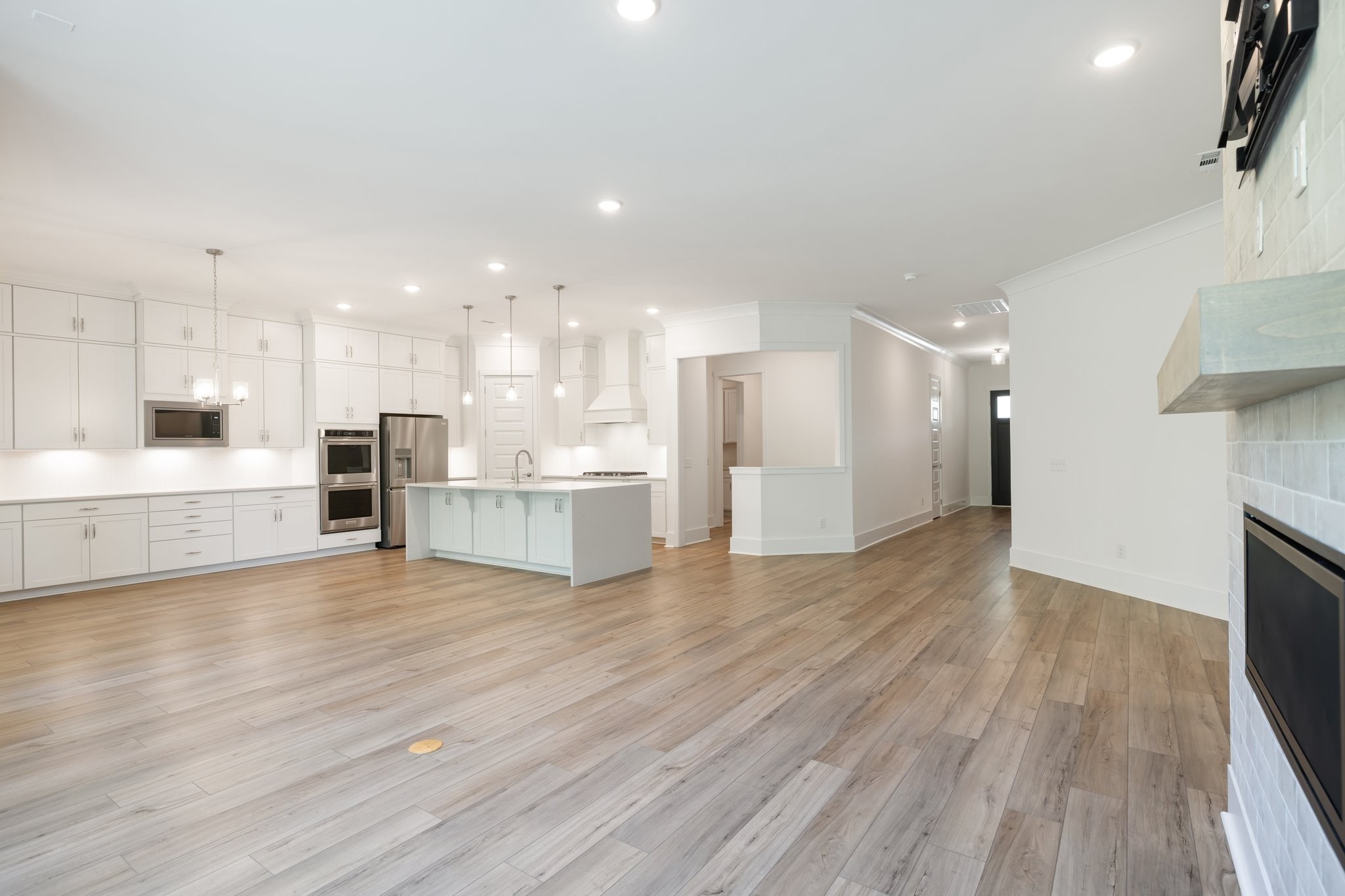 7250 Fiddlers Glen Dr