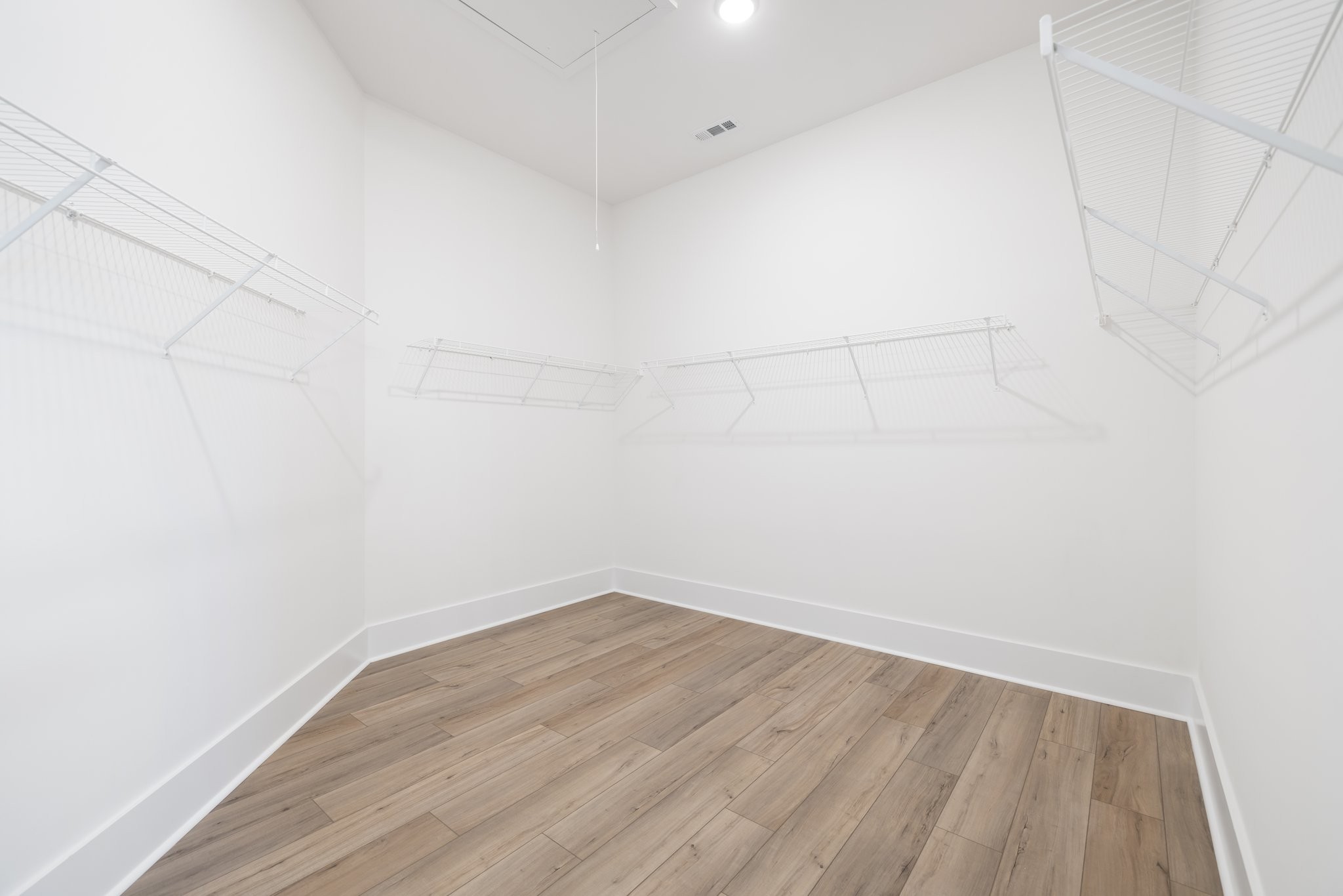 7250 Fiddlers Glen Dr