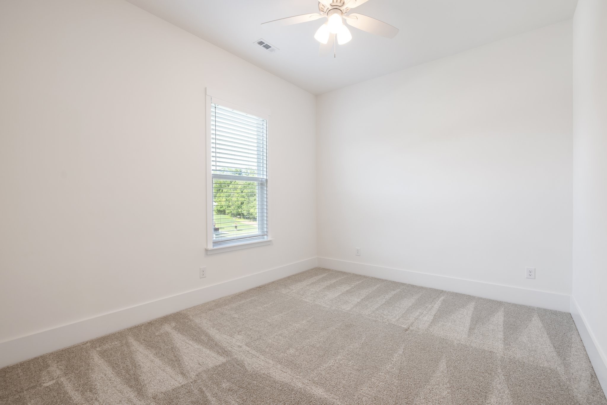 7250 Fiddlers Glen Dr