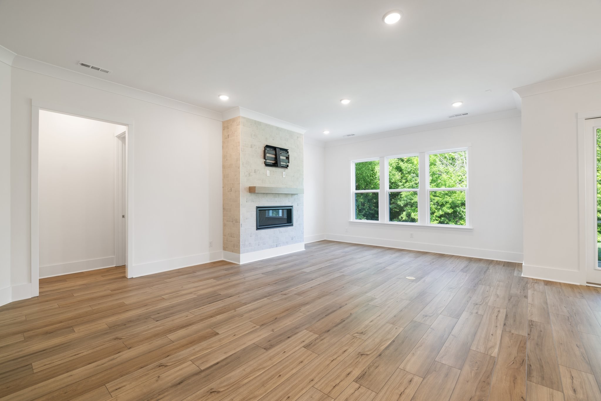 7250 Fiddlers Glen Dr