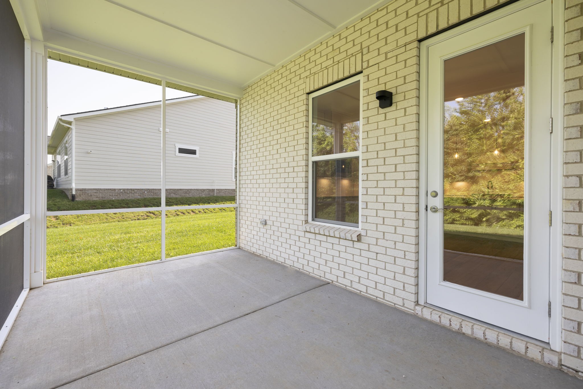 7250 Fiddlers Glen Dr