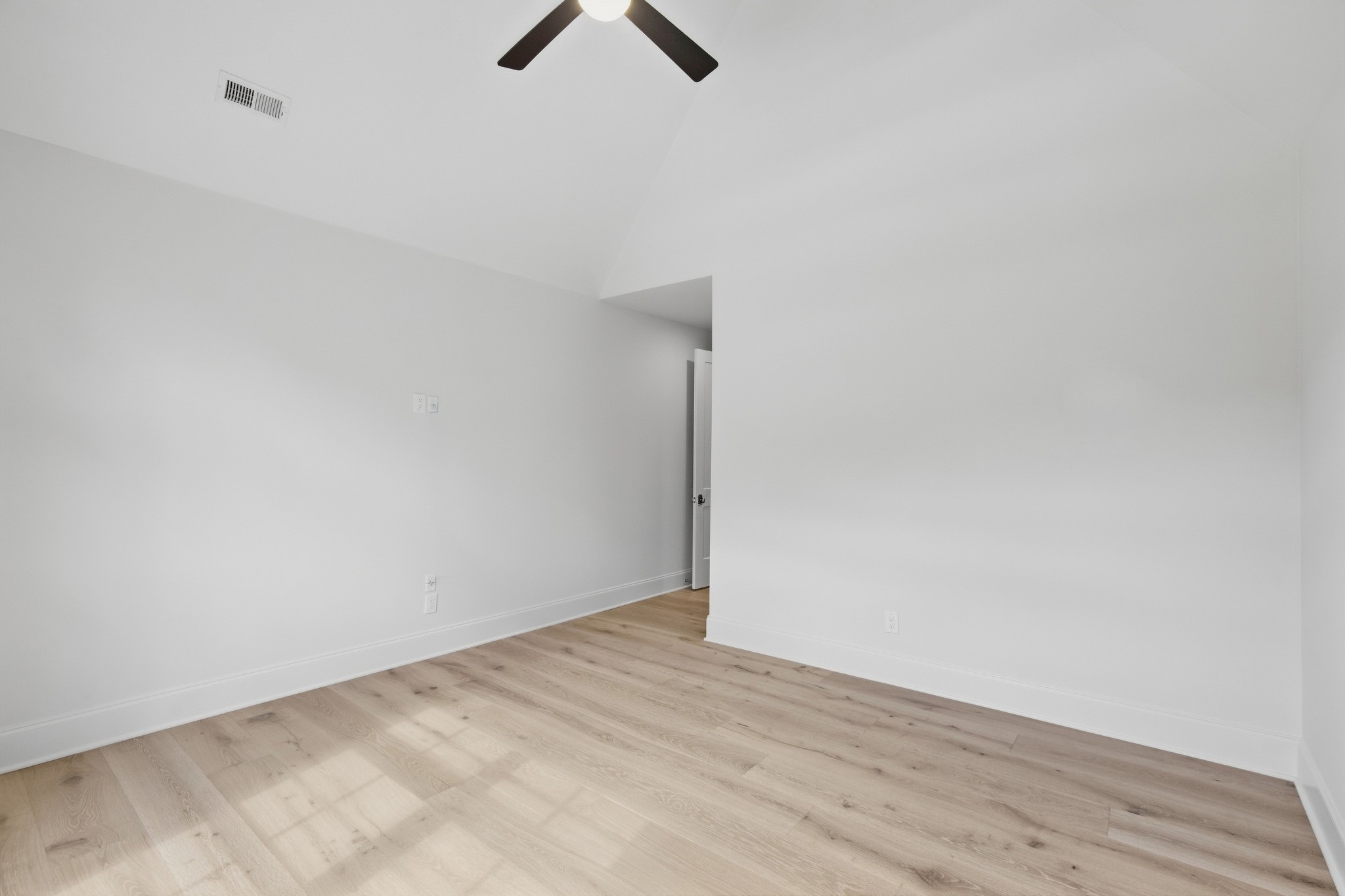4445 Buchanan Ln