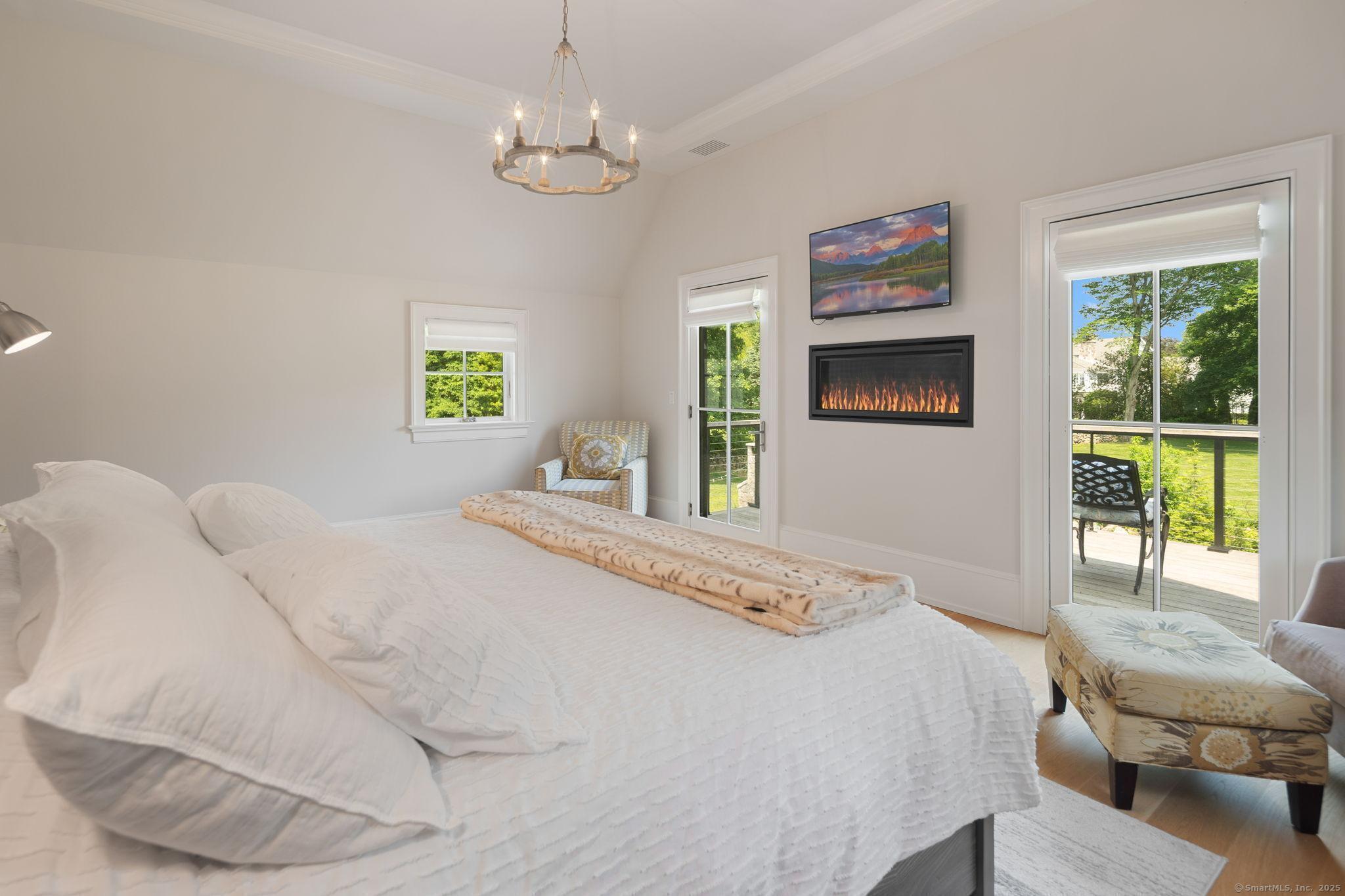 300 Hollow Tree Ridge Road