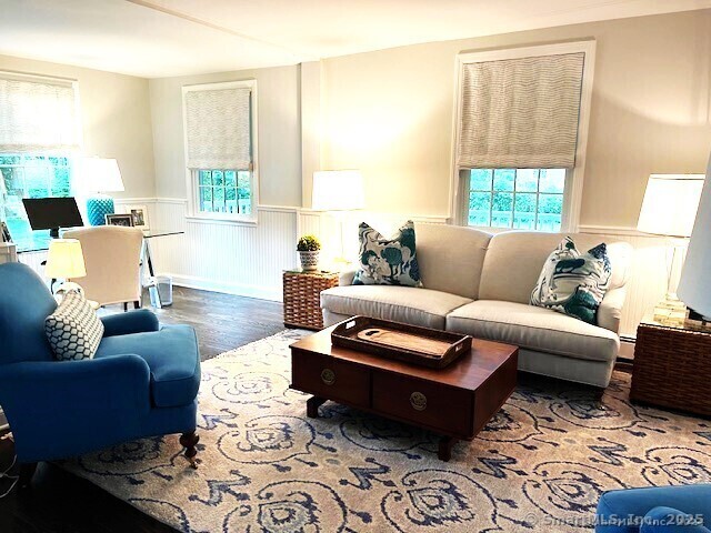 200 West Norwalk Road