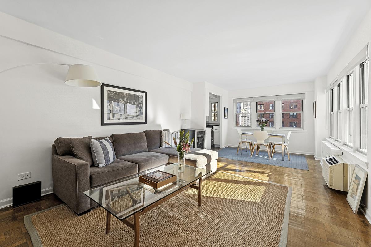 120 E 36th Street 9G