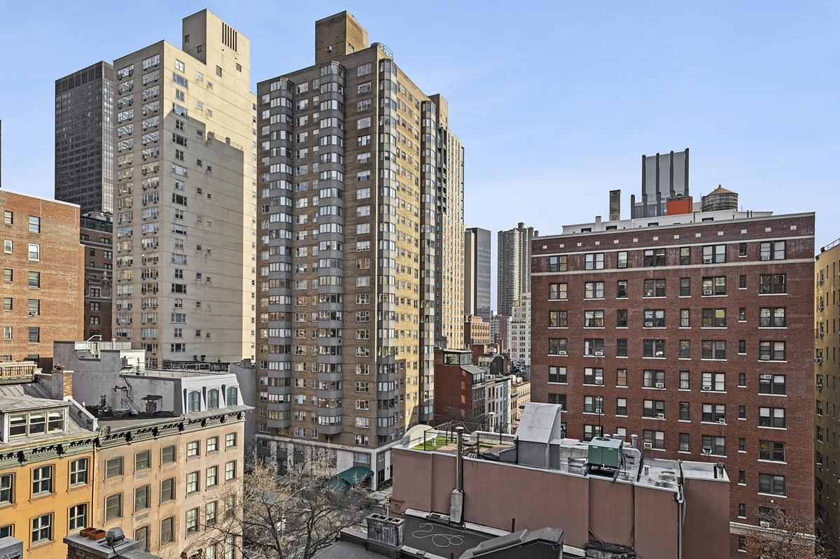 120 E 36th Street 9G