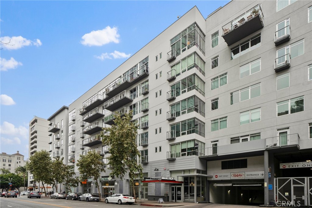 645 W 9th Street 433