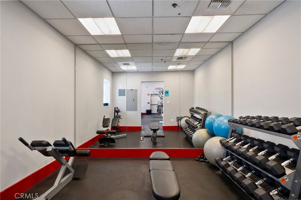 645 W 9th Street 433