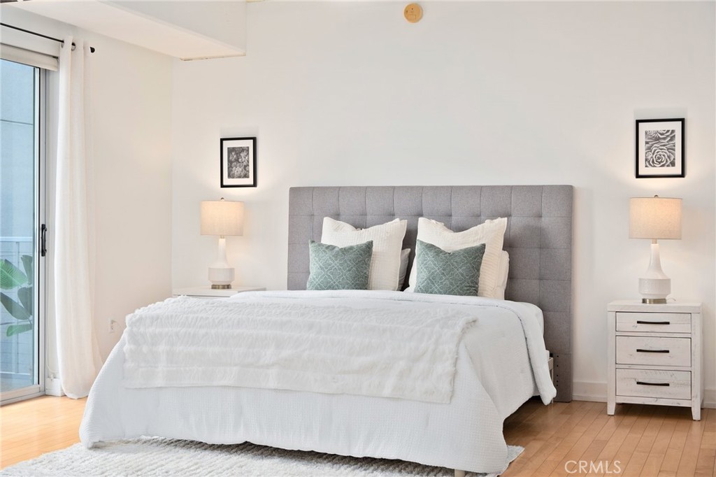 645 W 9th Street 433