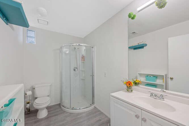 950 Quarterhorse Lane