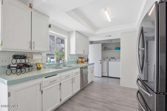 950 Quarterhorse Lane