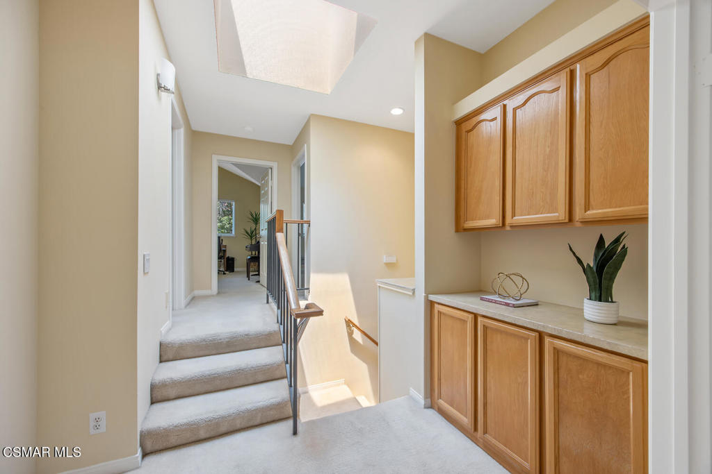 3109 E Hillcrest Drive