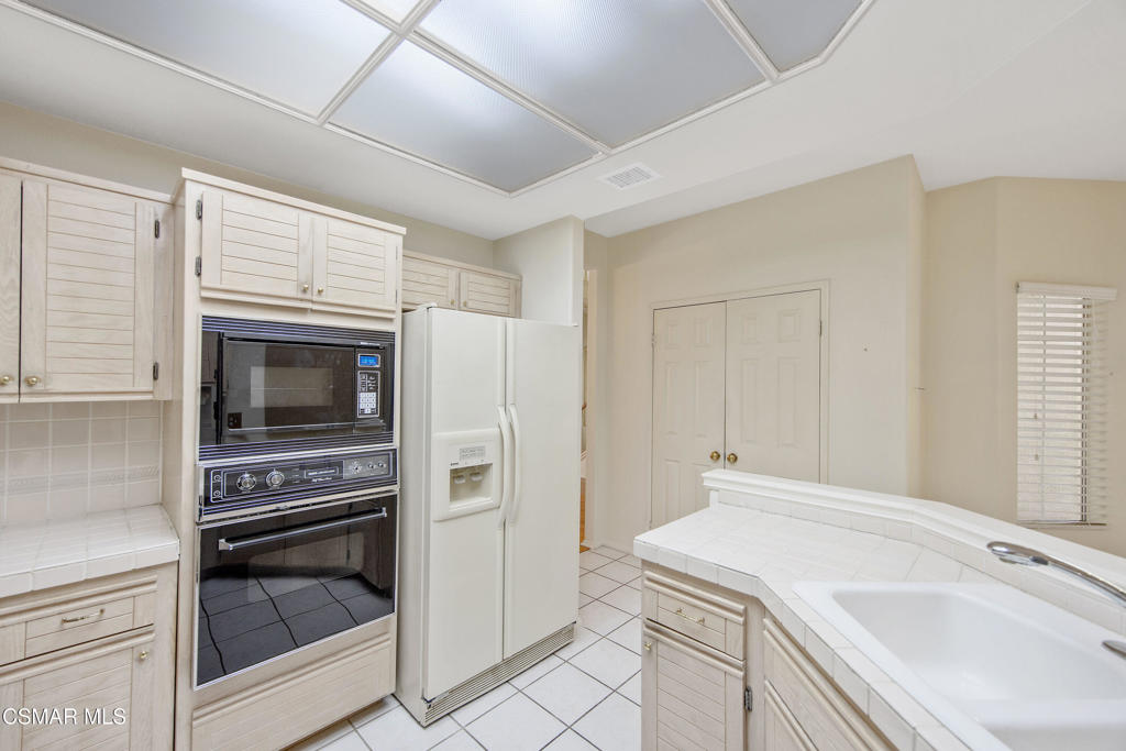 5614 Roundtree Place