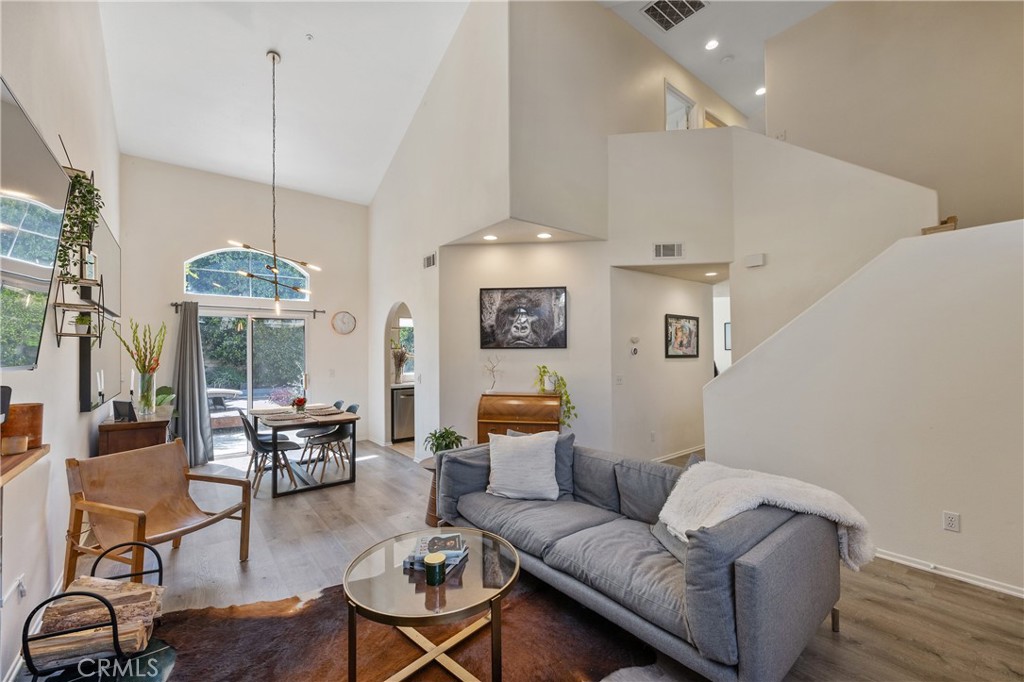 13646 1/2 Dronfield Avenue