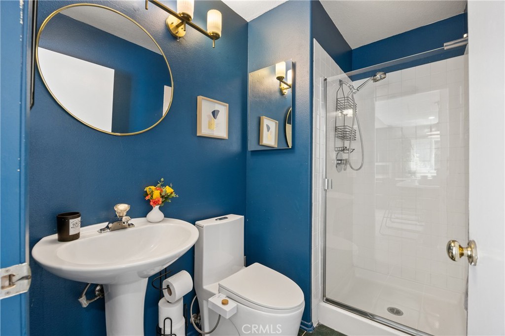 13646 1/2 Dronfield Avenue