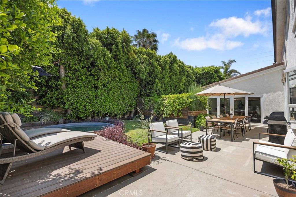 13646 1/2 Dronfield Avenue