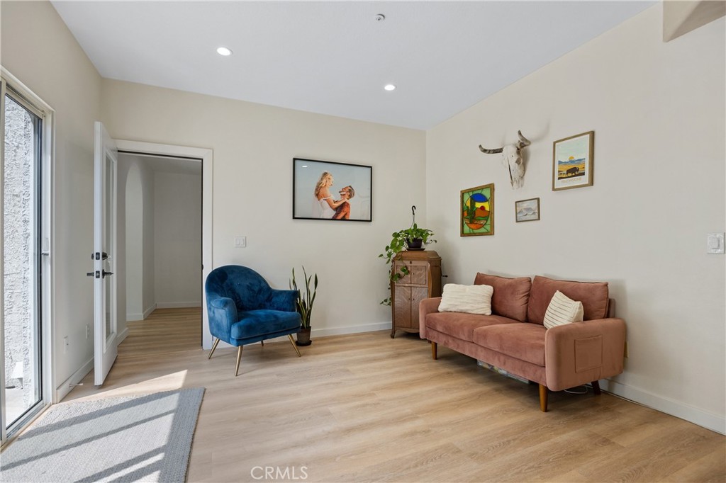 13646 1/2 Dronfield Avenue