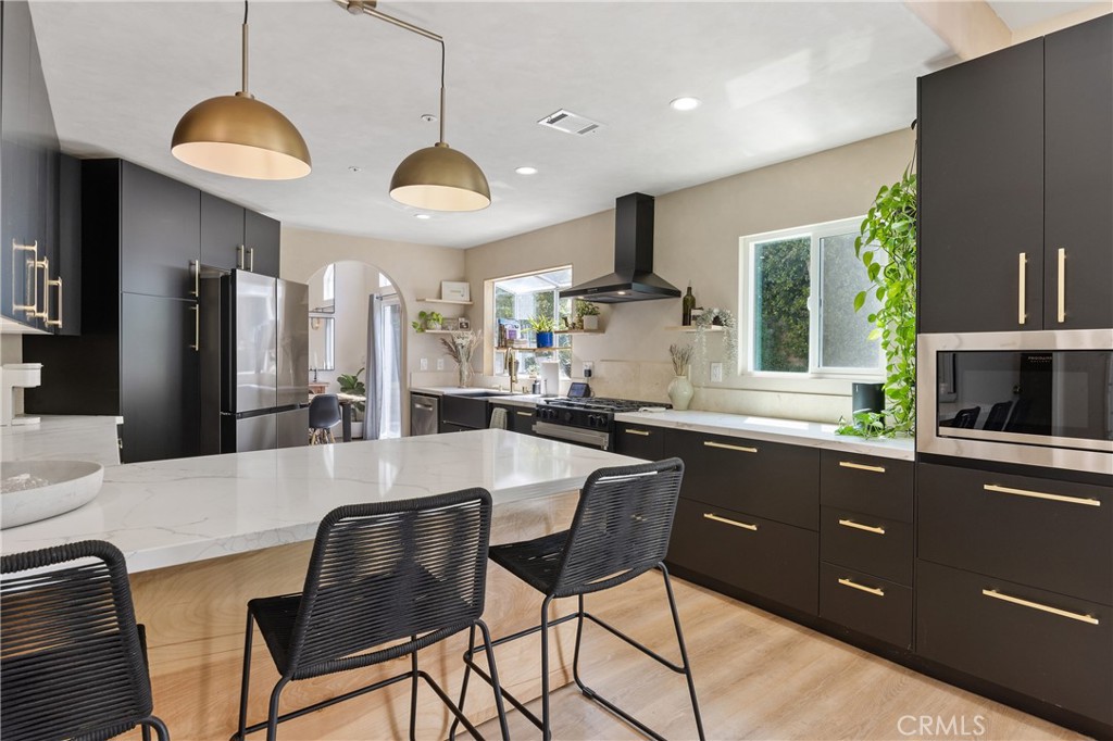 13646 1/2 Dronfield Avenue