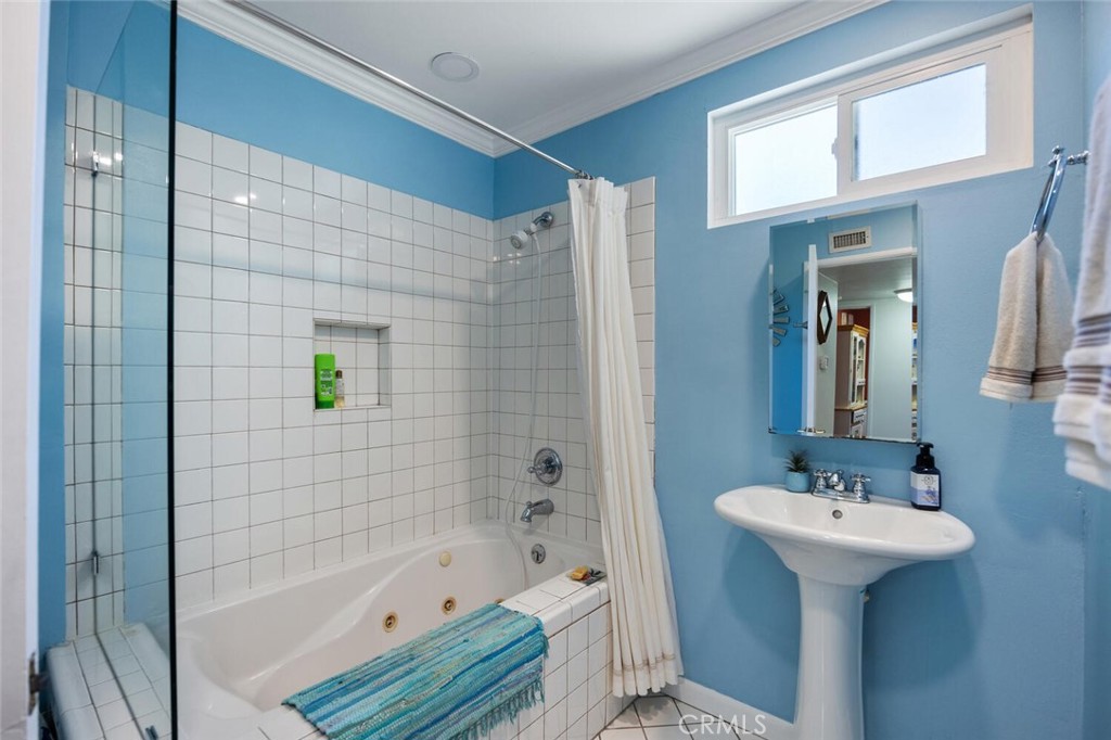 23538 Adamsboro Drive