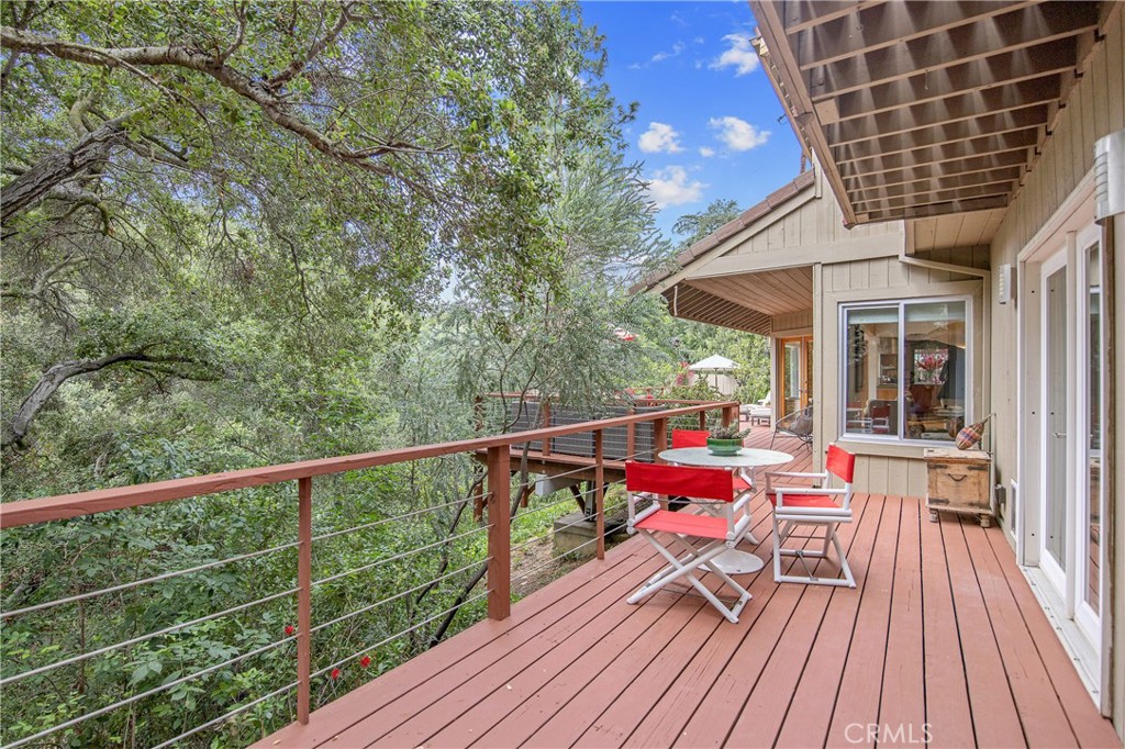 4109 Empis Street