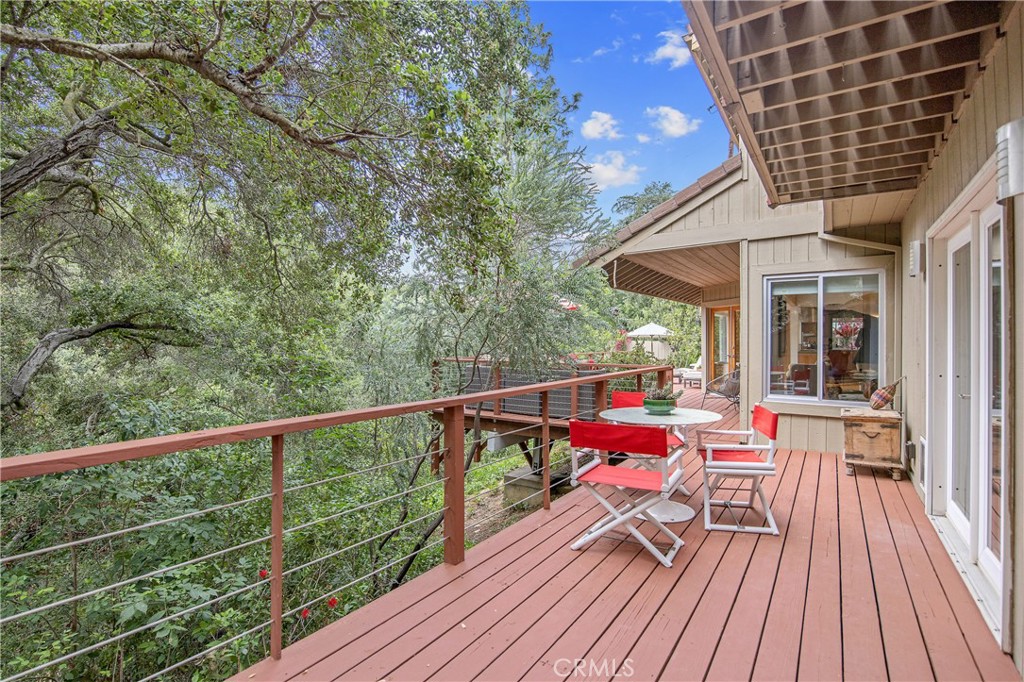 4109 Empis Street