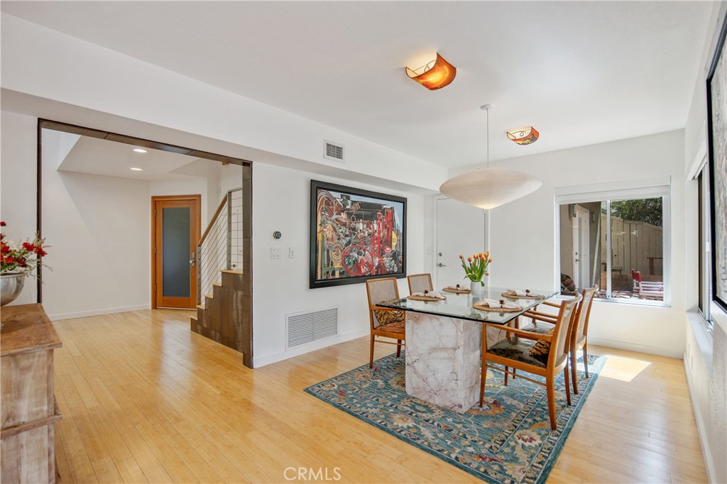 4109 Empis Street