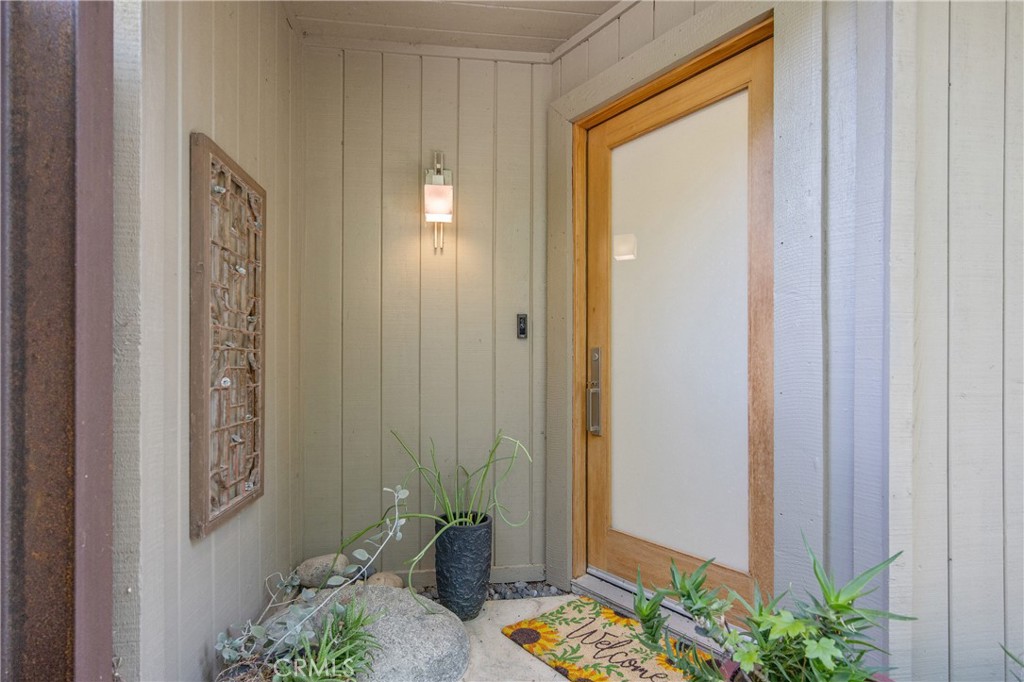 4109 Empis Street