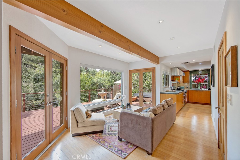 4109 Empis Street